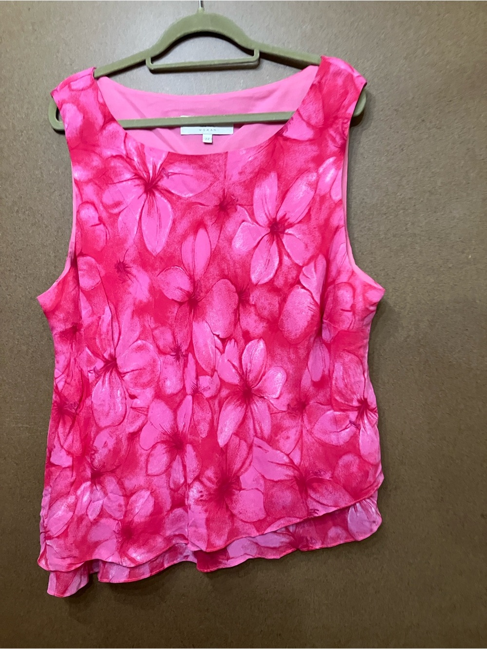 Donna Ricco Hot Pink Floral Sleeveless Layered blouse - Picture 10 of 10